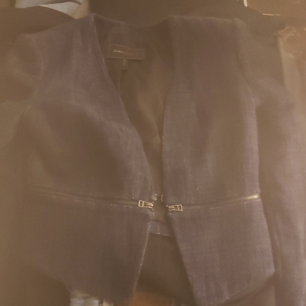 BCBG MAXAZRIA JACKET